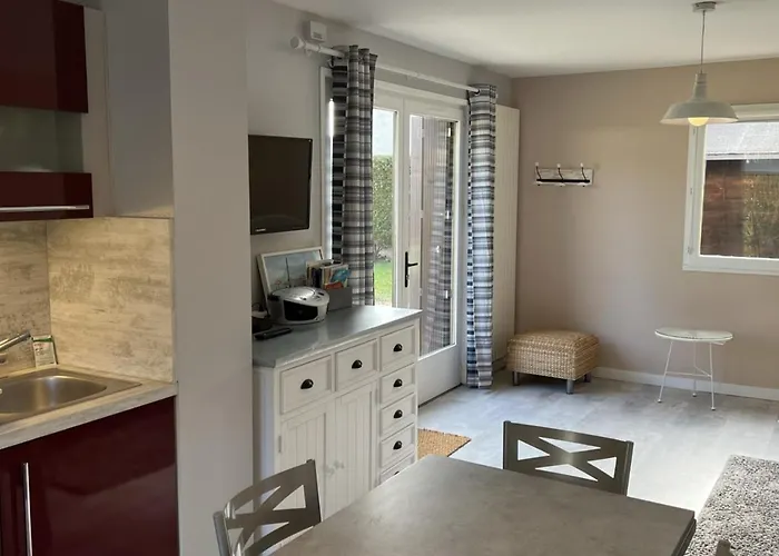 Apartamento Familial Pres De La Thalasso, Jardin Privatif, Parking, Wi-fi, 6 Pers. - Fr-1-487-276 Cabourg